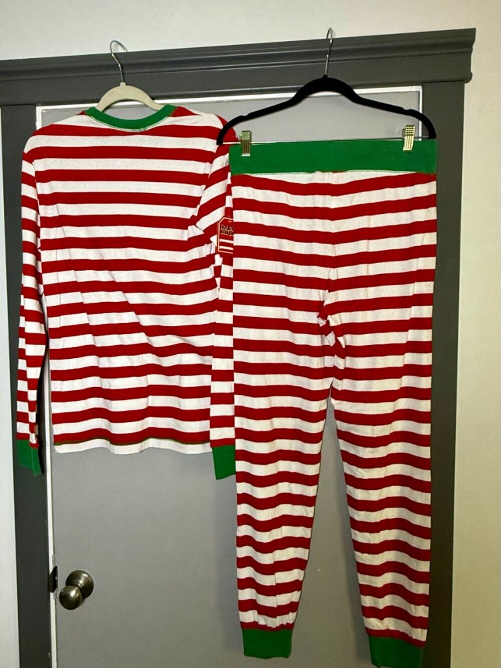 Holiday #FAMJAMS Christmas Pajama Set M Red White Stripe Green NWT